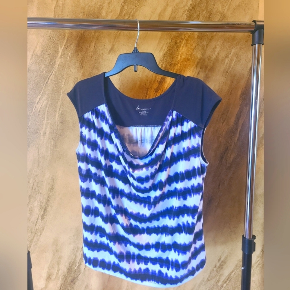 Lane Bryant purple & white top/blouse size 14/16